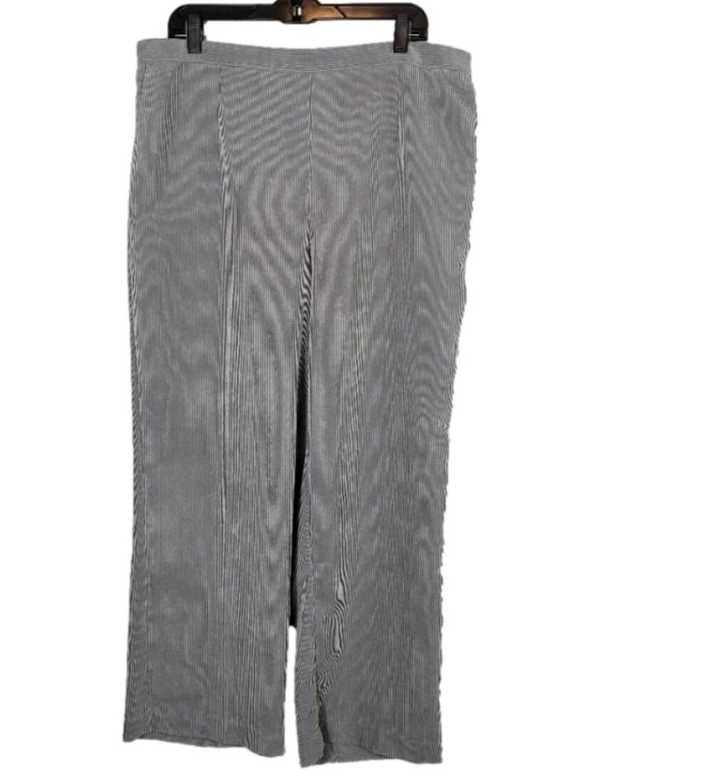 Alfred Dunner Woman Grey Corduroy Flat Front High Rise Pants / Slacks - Size 18W